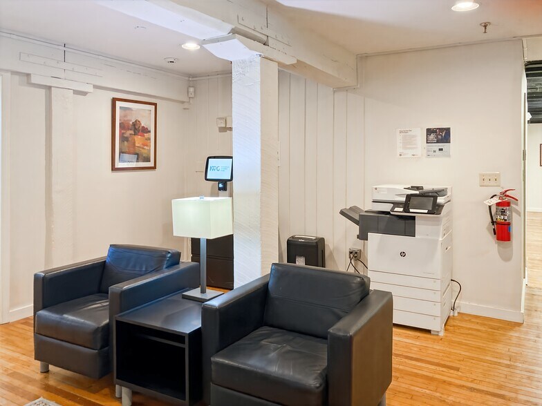 More Photos Of 196 W Ashland St, Doylestown Coworking Space
