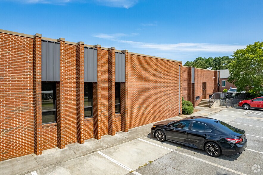 Primary Photo Of 407 Cedar Creek Rd, Winder Light Manufacturing For Sale