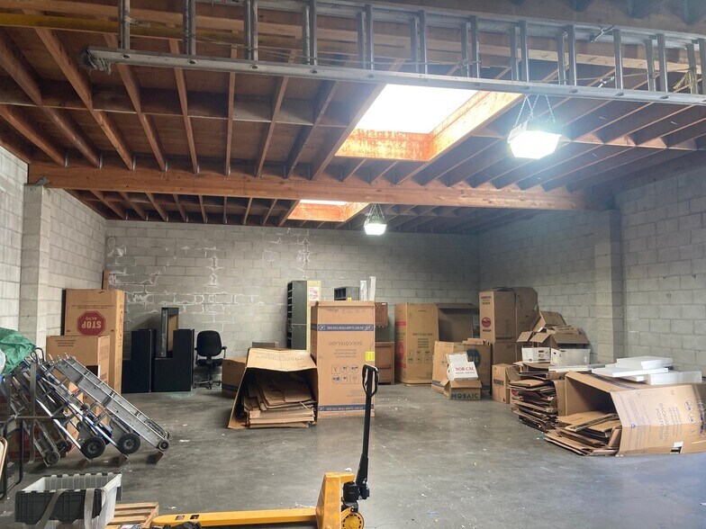 More Photos Of 615-619 San Pablo Ave, Albany Freestanding For Lease