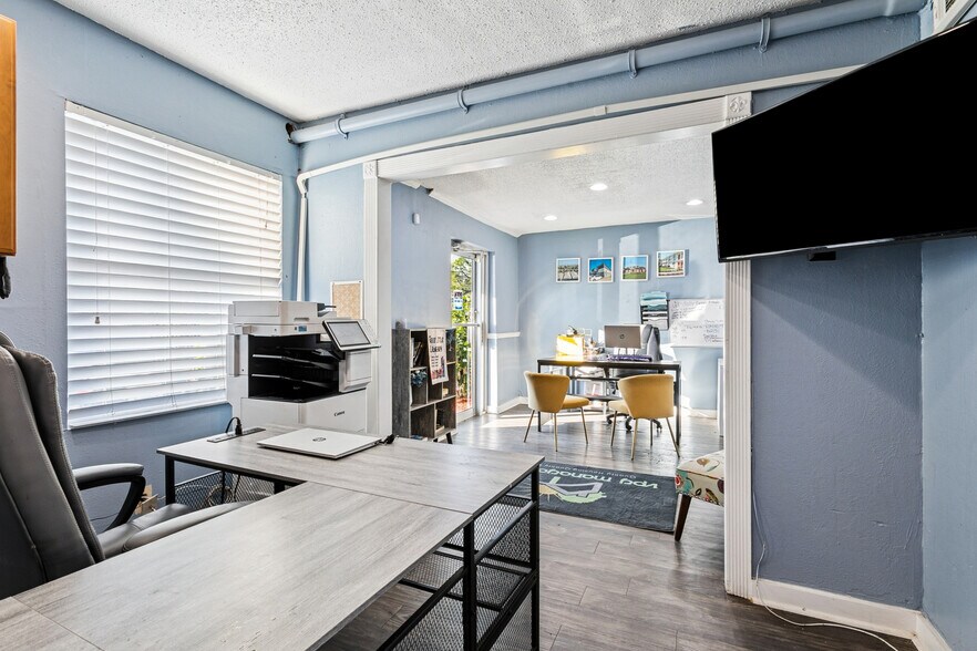 More Photos Of 3300 Garden Oaks Dr, New Orleans Apartments For Sale