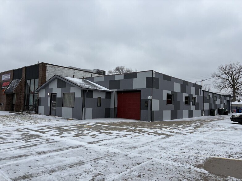 More Photos Of 20520 Stephens St, Saint Clair Shores Manufacturing For Sale