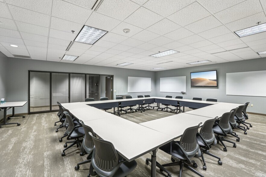 More Photos Of 4600 American Pky, Madison Office For Lease