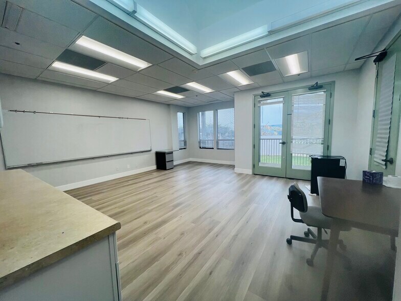 More Photos Of 236 Georgia St, Vallejo Office For Lease