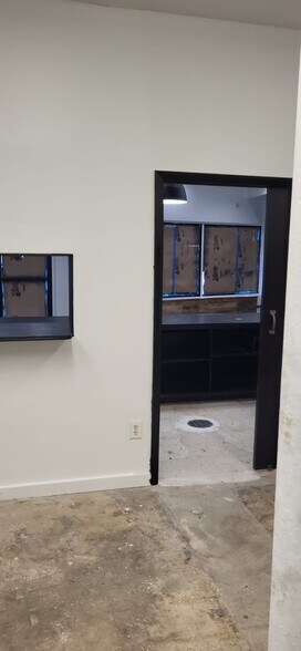 More Photos Of 2322 NE 2nd Ave, Miami Restaurant For Lease