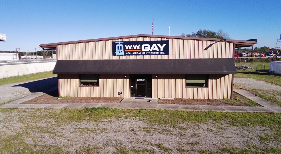 More Photos Of 388 Longwood Dr, Richmond Hill Warehouse For Sale