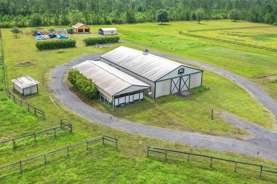 More Photos Of 46700 Middle Rd, Callahan Land For Sale