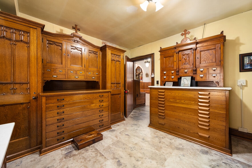 More Photos Of 94 Shoshone st, Buffalo Religious Facility For Sale