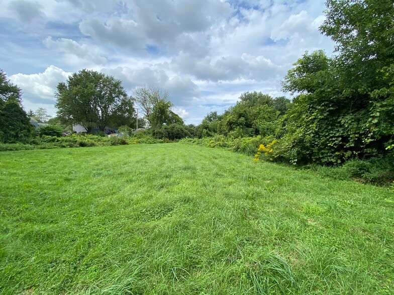 More Photos Of 7421 Buckley Rd, Syracuse Land For Sale