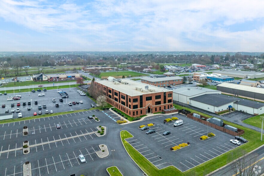 More Photos Of 4139 Oregon Pike, Ephrata Office For Lease