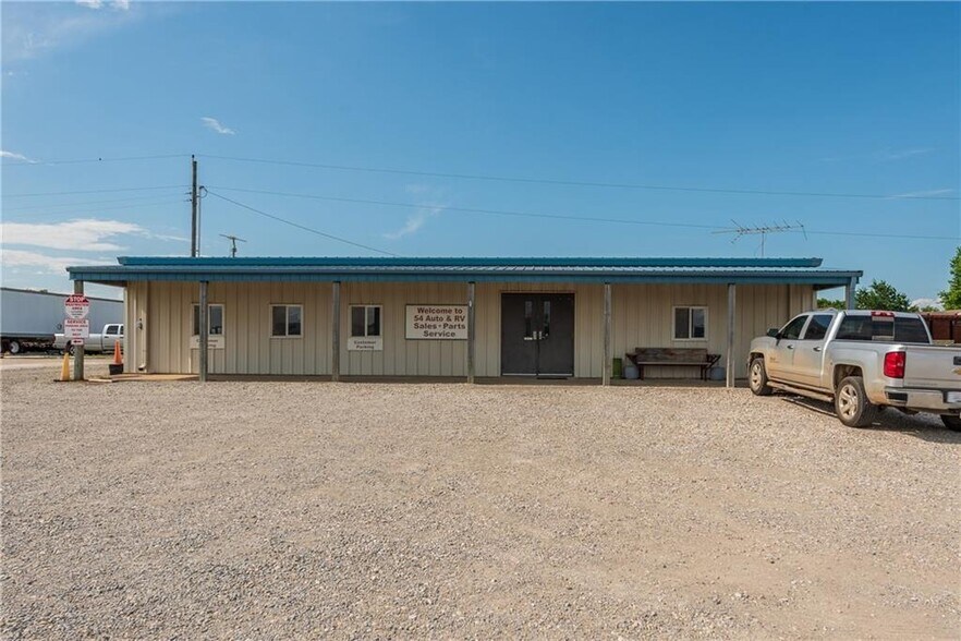 More Photos Of 11932 SW US Highway 54, Augusta Trailer Camper Park For Sale