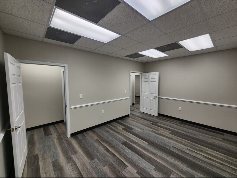 More Photos Of 368 W Pike St, Lawrenceville Office For Lease