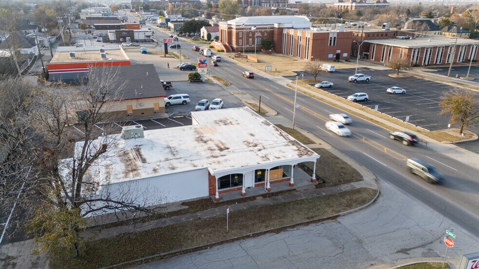 More Photos Of 1304 NW 23rd St, Oklahoma City Freestanding For Lease
