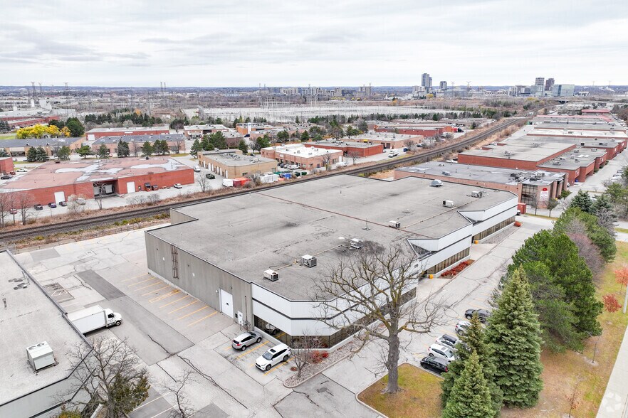 More Photos Of 170 Alden Rd, Markham Service For Lease
