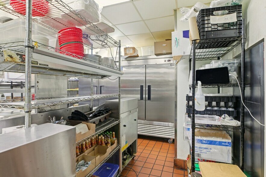 More Photos Of 651 W Main Rd, Middletown Restaurant For Sale