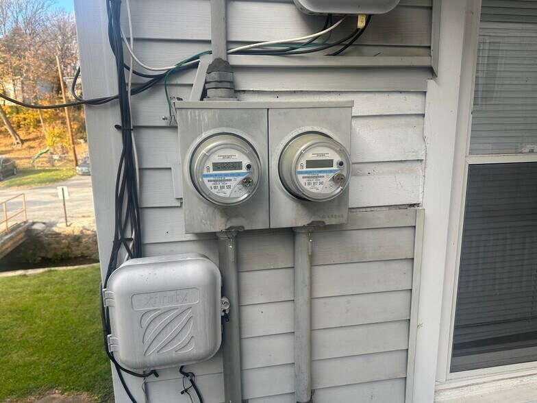 More Photos Of 142 W Main St, Windsor Apartments For Sale