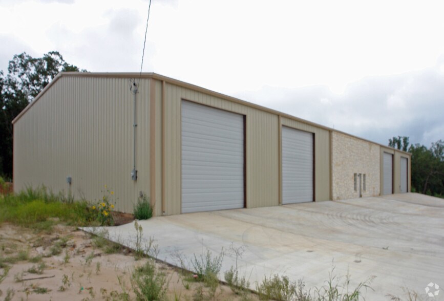 More Photos Of 2915 Greenlee Park Trl, Weatherford Warehouse For Sale