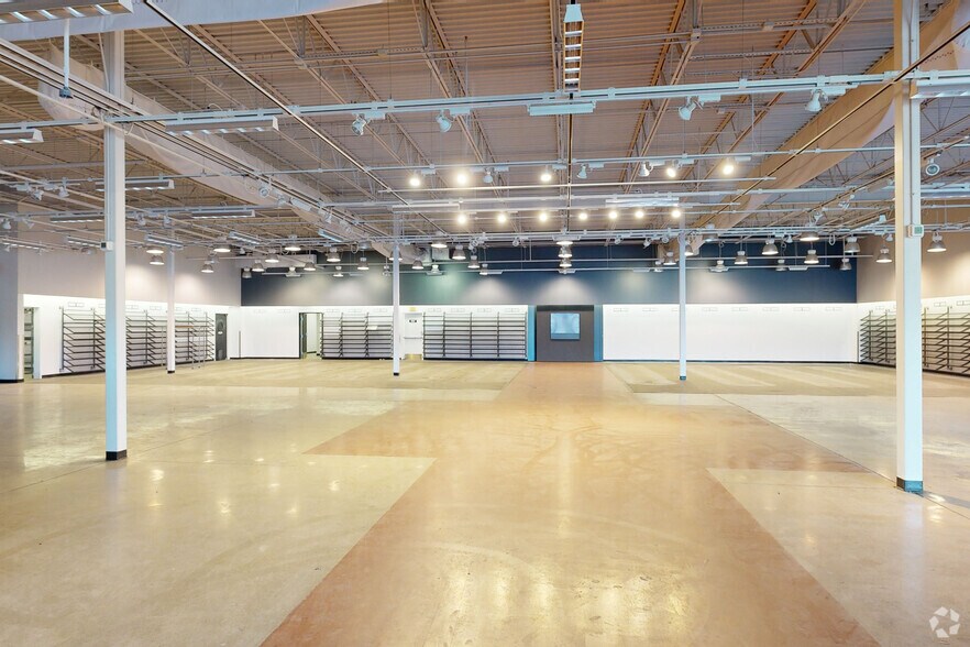 More Photos Of 5601-5753 McWhinney Blvd, Loveland General Retail For Sale