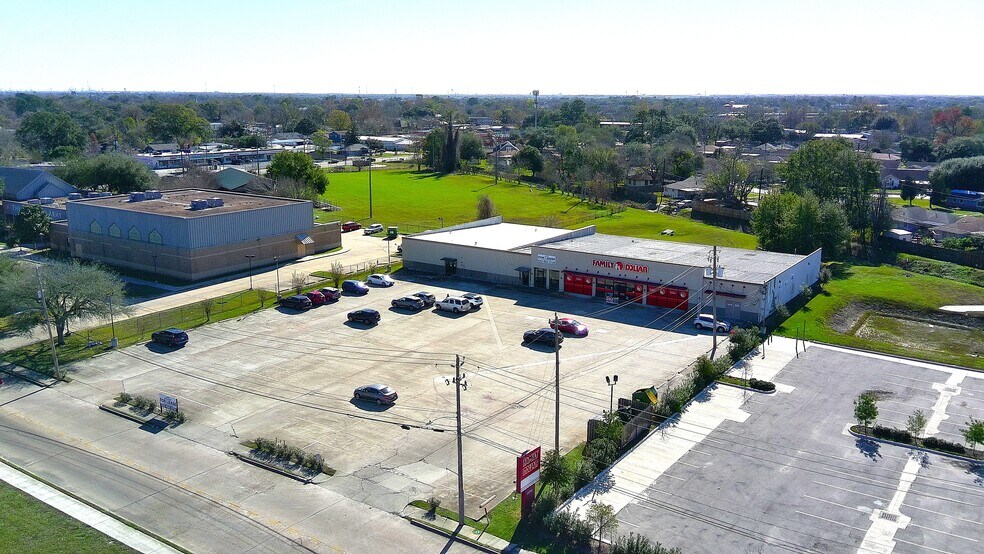 More Photos Of 2706 Cherrybrook Ln, Pasadena Storefront Retail Office For Sale