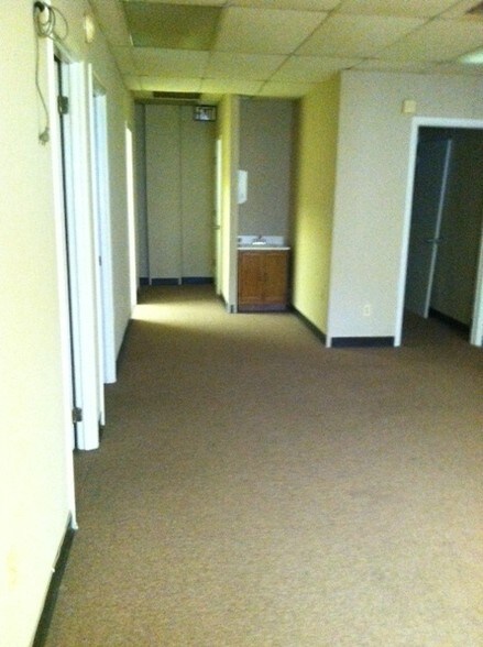 More Photos Of 311 White Horse Ave, Hamilton Medical For Lease