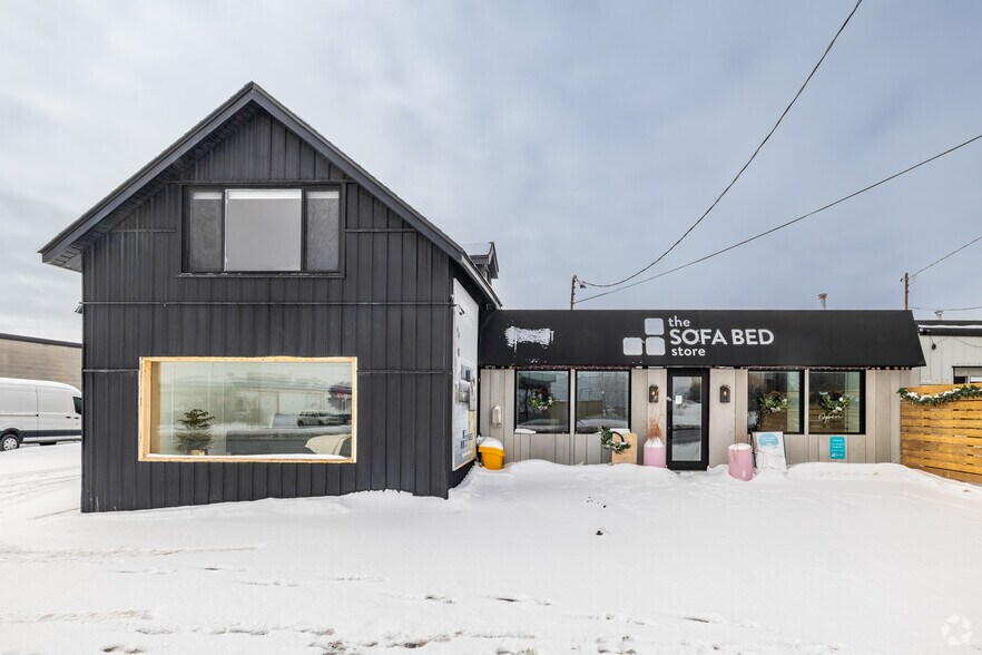 More Photos Of 848 Clyde Ave, Ottawa General Retail For Lease