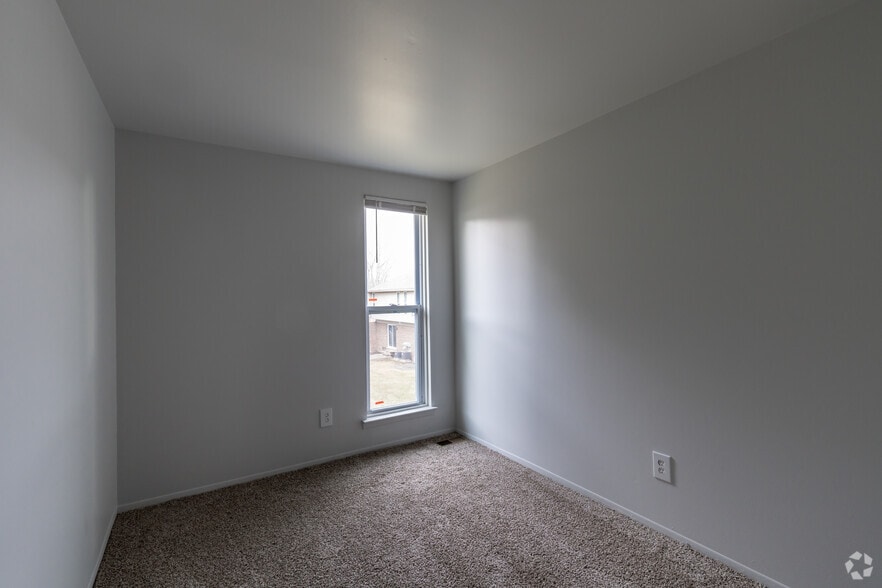 More Photos Of 5238 Dunn Hill Dr, Grand Blanc Apartments For Sale