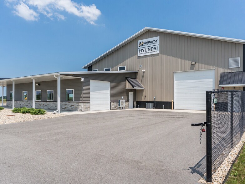 More Photos Of 26336 S Heritage Dr, Elwood Warehouse For Sale