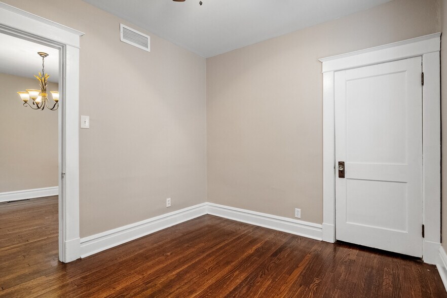 More Photos Of 5007 Goethe Ave, Saint Louis Multifamily For Sale