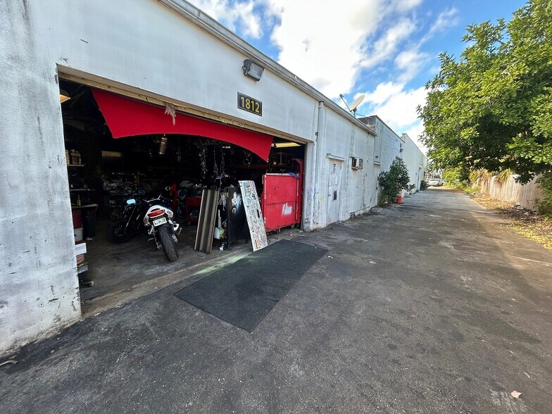 More Photos Of 1800-1812 SW 7th Ave, Pompano Beach Warehouse For Sale