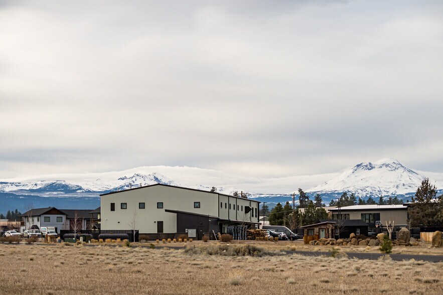More Photos Of 1092 Jantzen Ln, Sisters Land For Sale