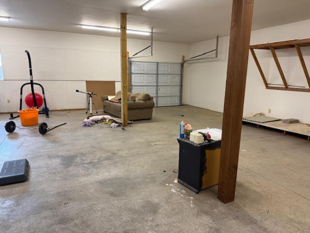 More Photos Of 104 N Orange St, Butler Freestanding For Lease