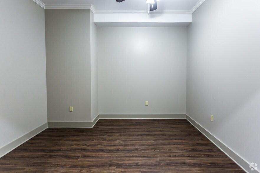 More Photos Of 1730 S Germantown Rd, Germantown Apartments For Lease