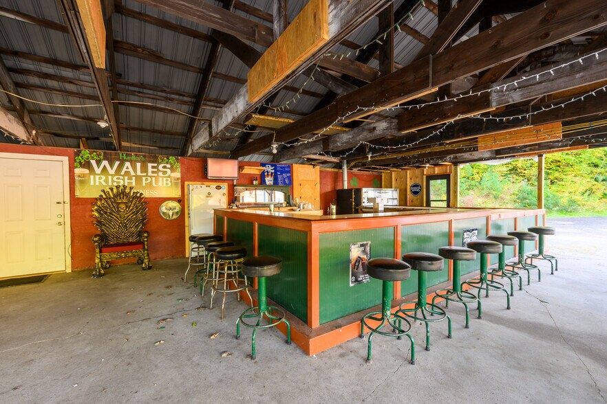 More Photos Of 16 Holland Rd, Wales Bar For Sale