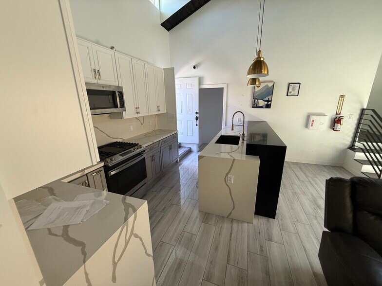 More Photos Of 15008 Larkspur St, Sylmar Healthcare For Sale