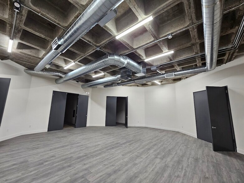 More Photos Of 1800 E 16th St, Los Angeles Warehouse For Lease