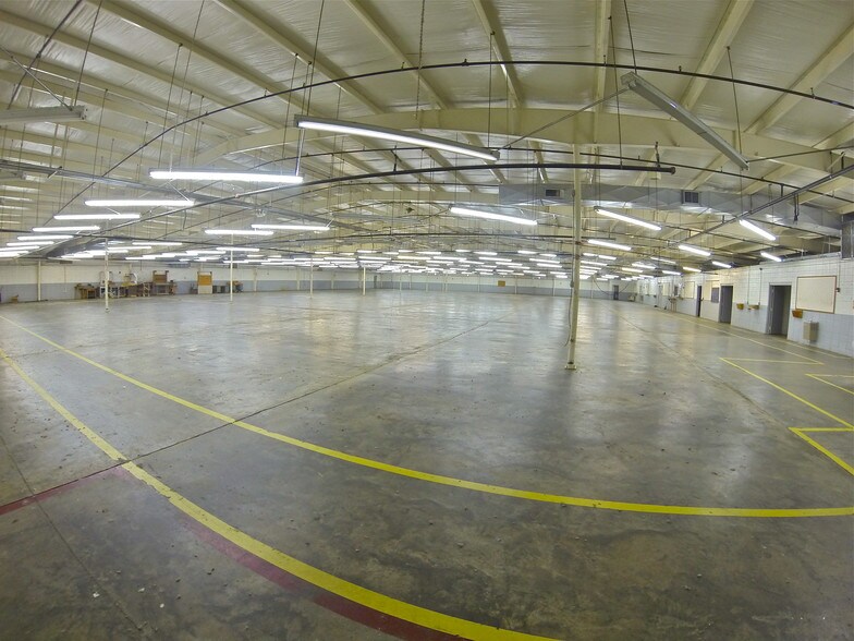 More Photos Of 485 Bishop St, Fort Deposit Manufacturing For Sale