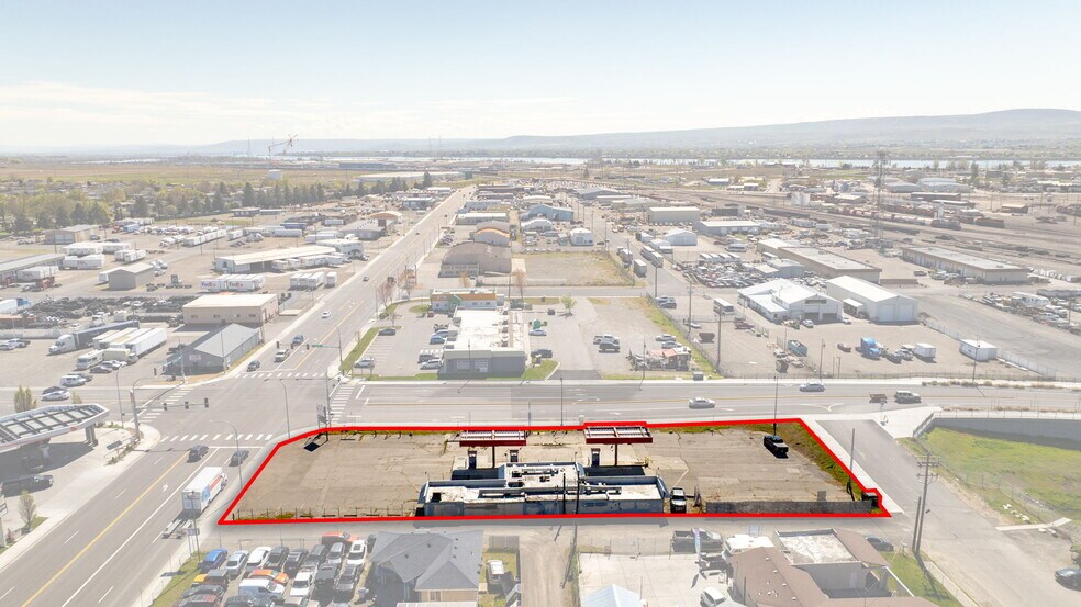 More Photos Of 1211 E Lewis St, Pasco Convenience Store For Sale