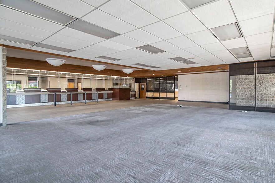 More Photos Of 17899 Colima Rd, City Of Industry Bank For Lease