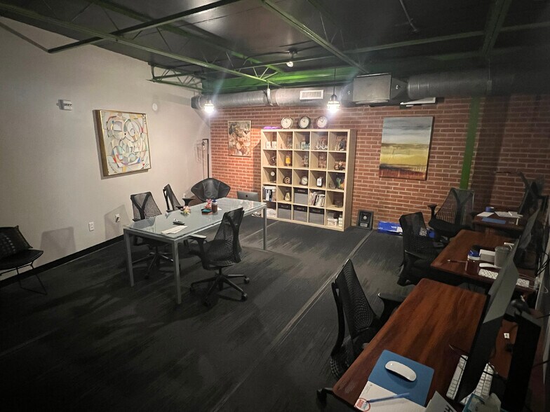 More Photos Of 328 Hemphill St, Fort Worth Loft Creative Space For Sale