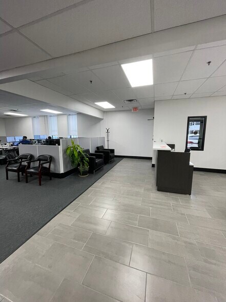More Photos Of 223 NE Loop 820, Hurst Office For Sale