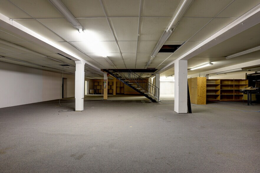 More Photos Of 178 SW 5th St, Madras Storefront Retail Office For Lease