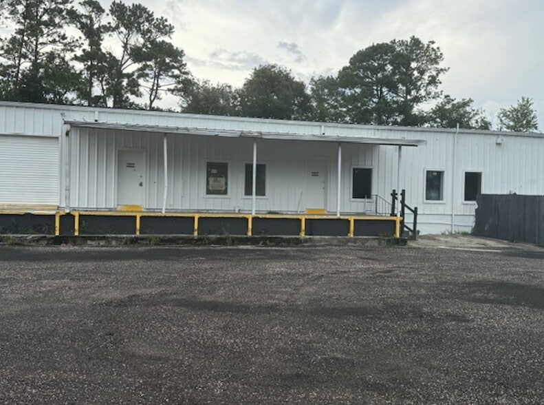 More Photos Of 479 Zoo Pky, Jacksonville Warehouse For Sale