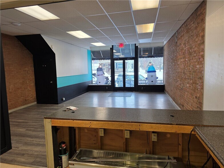 More Photos Of 3787 S Main St, Marion Restaurant For Lease