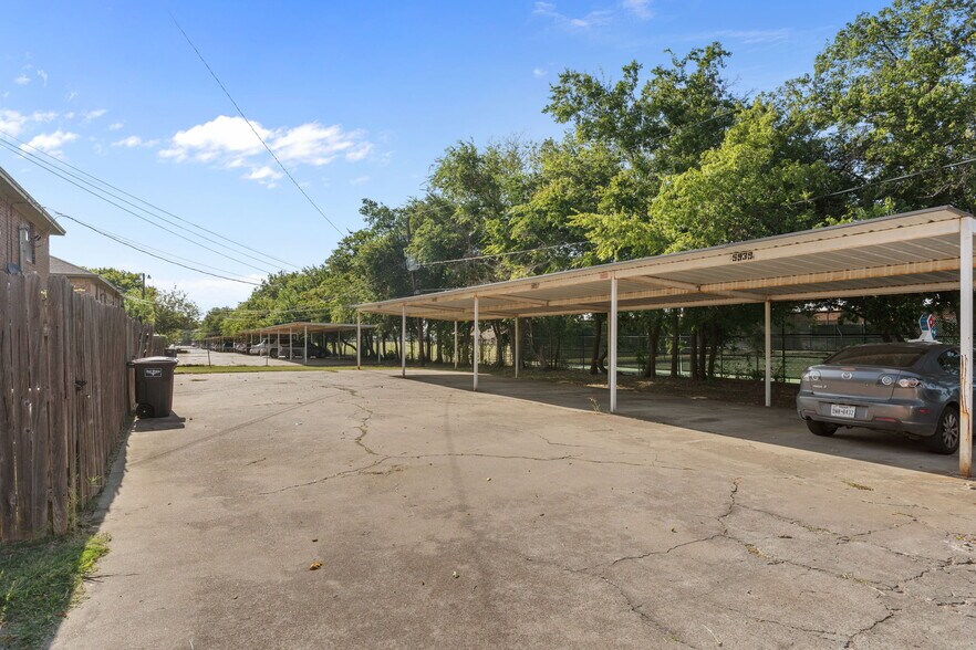 More Photos Of 5841 Shadydell Dr, Fort Worth Apartments For Sale