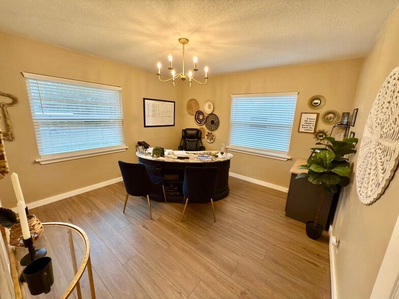 More Photos Of 160 SW Nightingale St, Keystone Heights Office For Sale