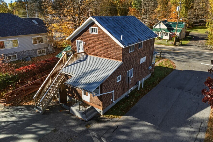 More Photos Of 460 Maple Ave, Saratoga Springs Storefront Retail Residential For Lease