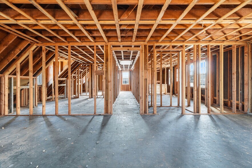 More Photos Of 261-263 Post Rd, Westerly Freestanding For Sale