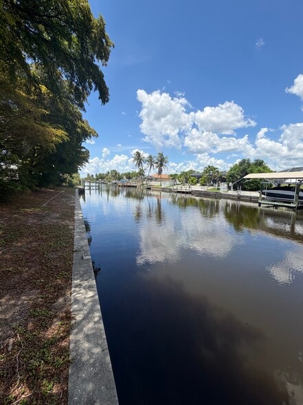 More Photos Of 3321 Del Prado Blvd S, Cape Coral Office For Lease
