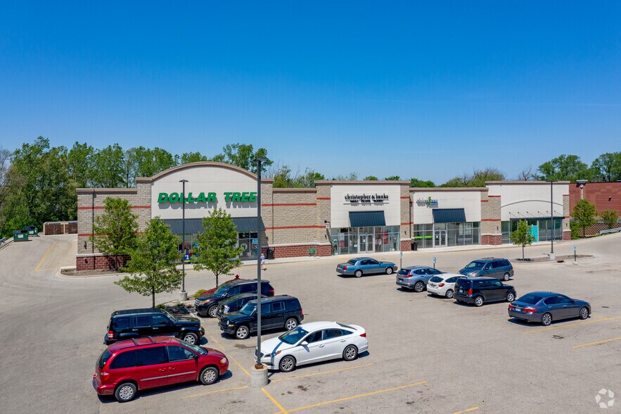 More Photos Of N96W19120-N96W19180 County Line Rd, Germantown Storefront For Lease