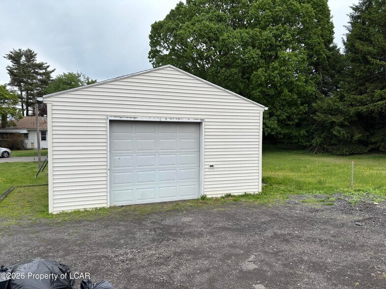 More Photos Of 431 PA-315, Pittston Specialty For Sale