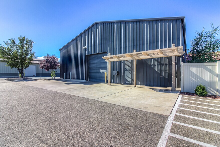 More Photos Of 590 Merlot Dr, Prosser Industrial For Sale